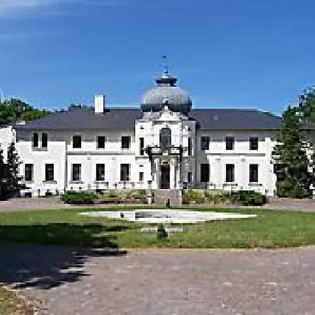 Bluecherhof 4 *